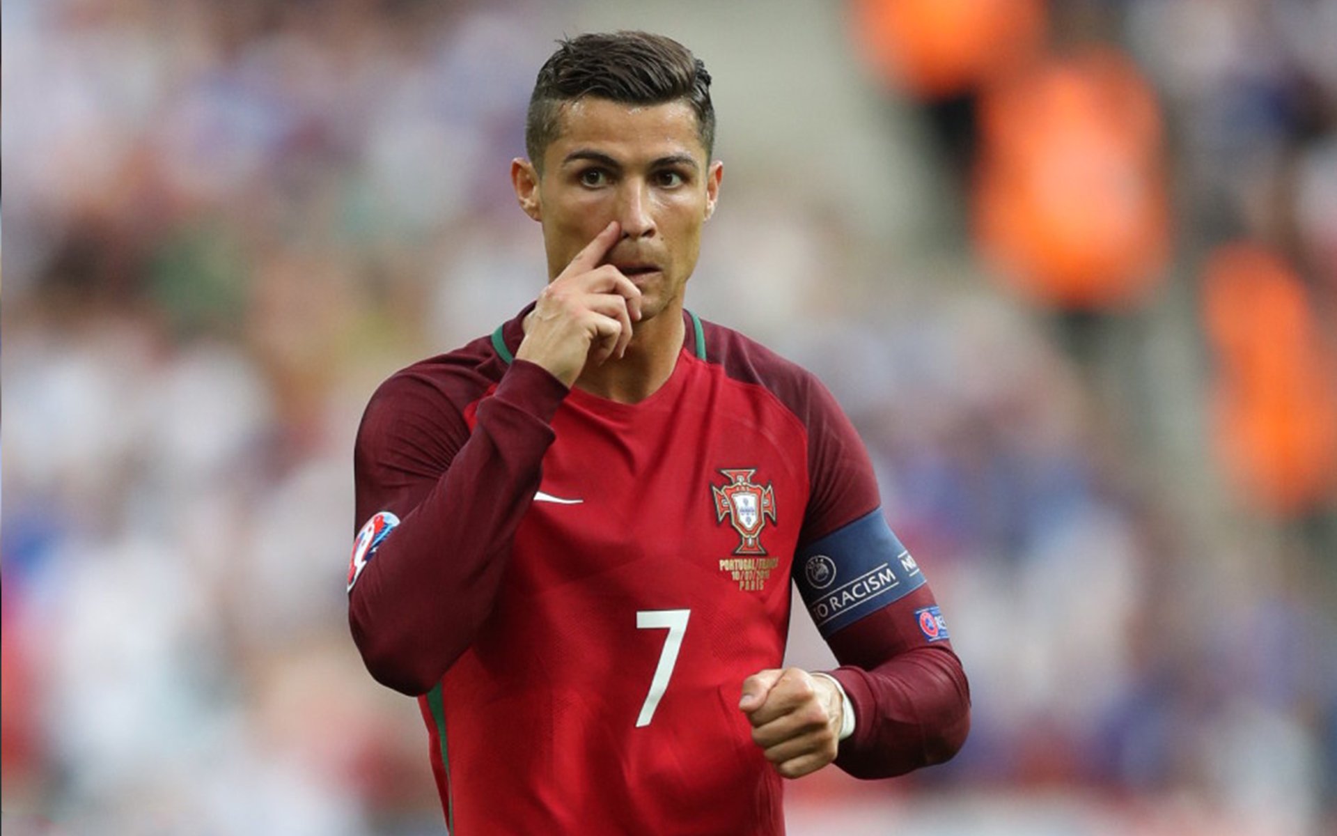 “马科斯·莫奇：阿根廷美洲狮队的防守堡垒，未来将愈加出色”